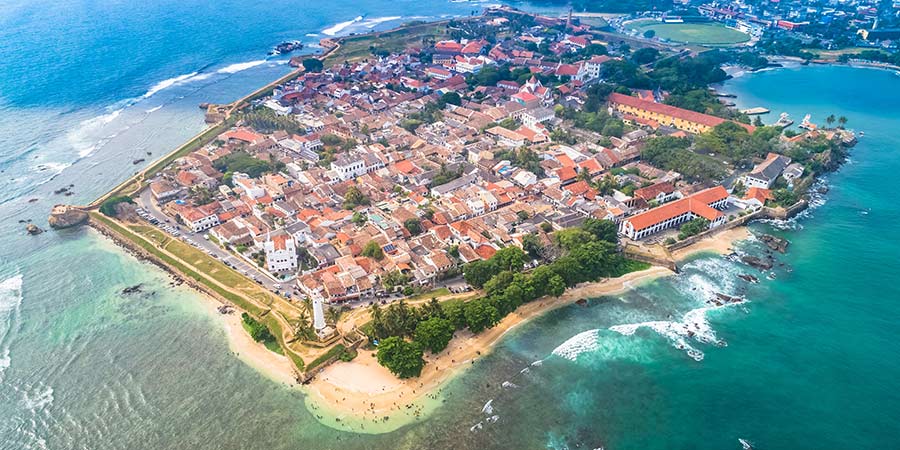 Strolling through Galle Fort’s historic lanes