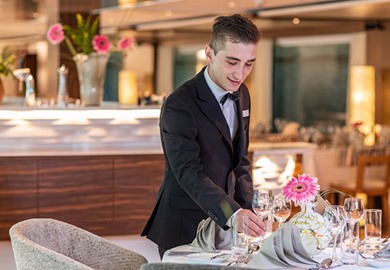 Experience five-star service 