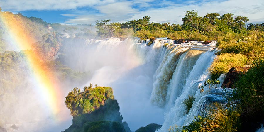 Experiencing the exhilarating Iguazú Falls