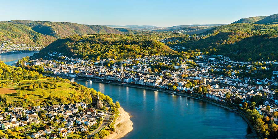 Sailing through the romantic Rhine Gorge