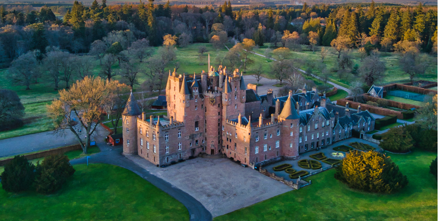 Discover the history of Glamis Castle
