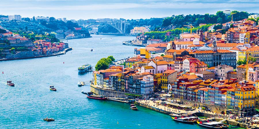 Savoring scenic Porto