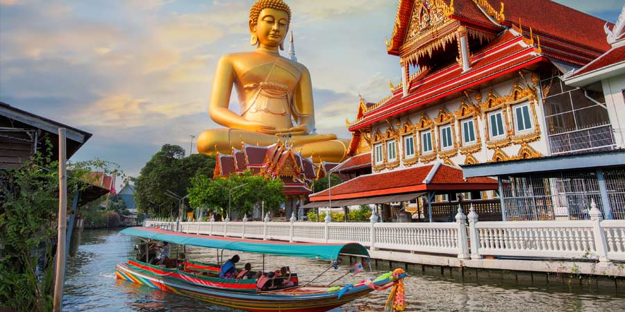 Exploring the temples and waterways of Bangkok