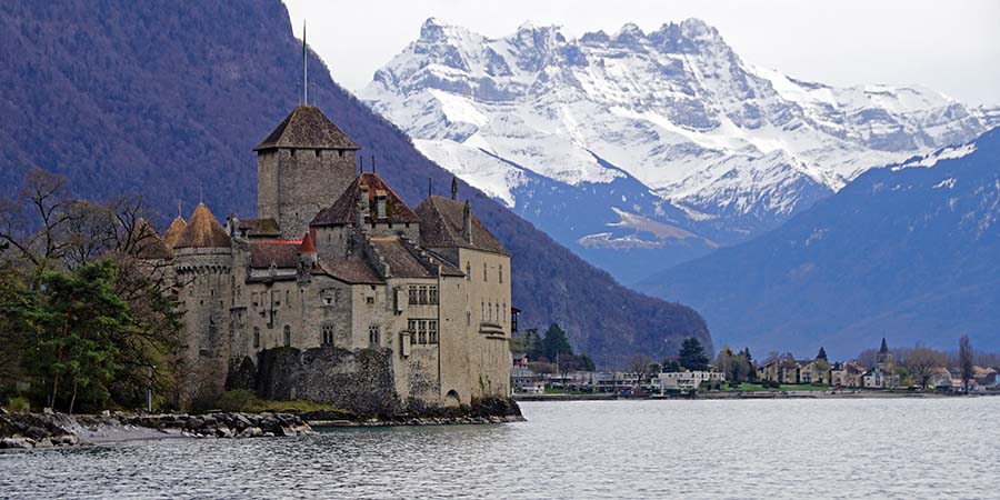 Staying in a waterfront Montreux hotel on Lake Geneva