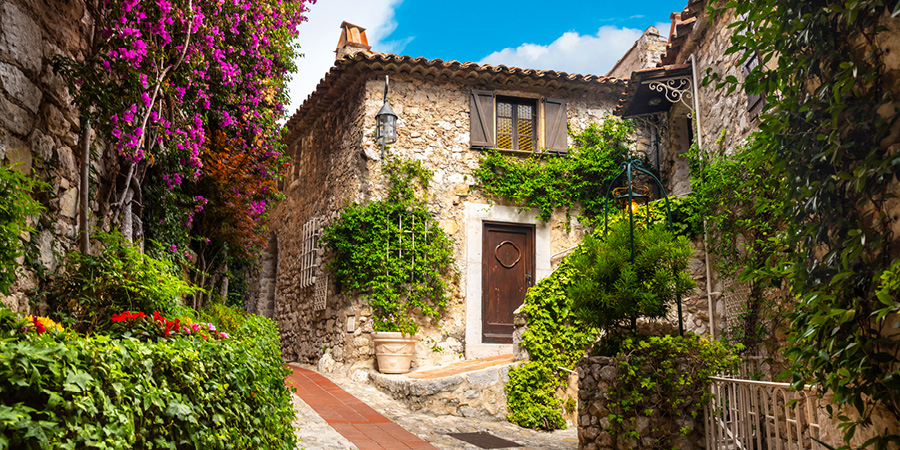 Visit the Provençal towns of Grasse and Èze