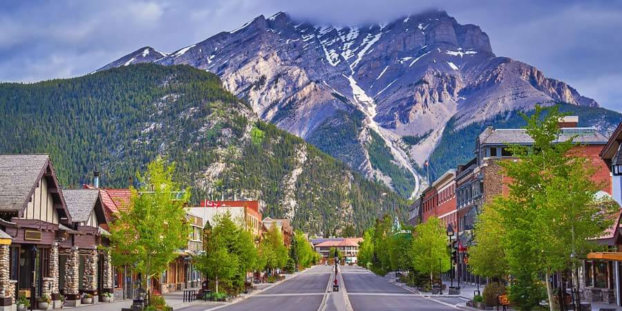 Seeing Banff and its most impressive views