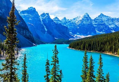 Moraine Lake in Banff Moraine Lake in Banff