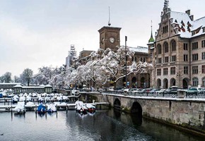 Old Town Zürich Guided Walking Tour