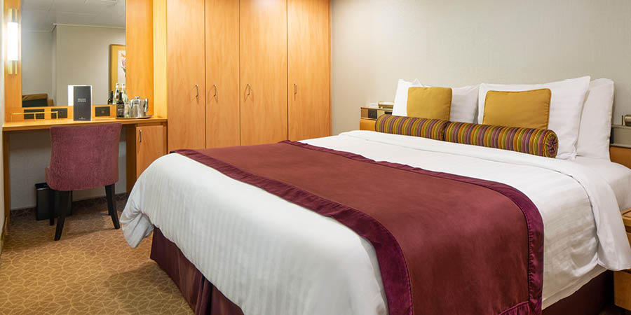 Inside Staterooms 