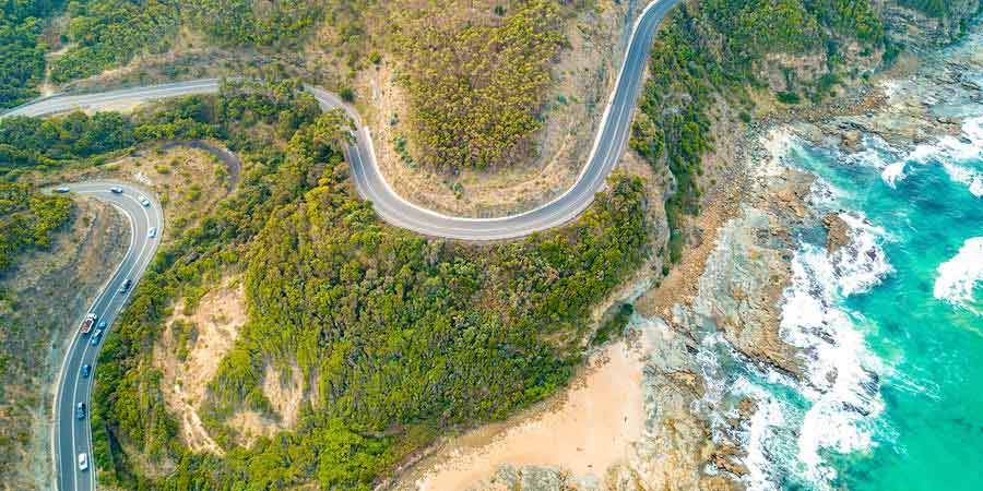 Traveling along the Great Ocean Road