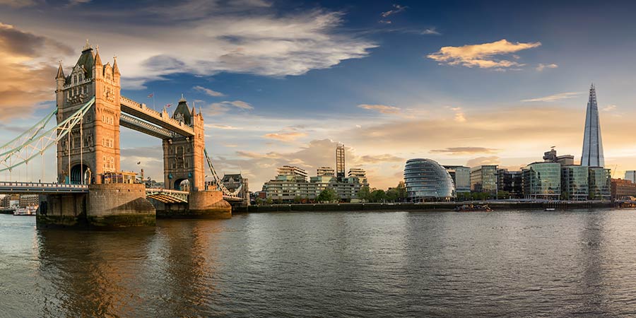 Touring London’s best landmarks
