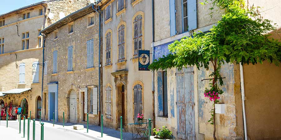 Discovering historic towns in Provence