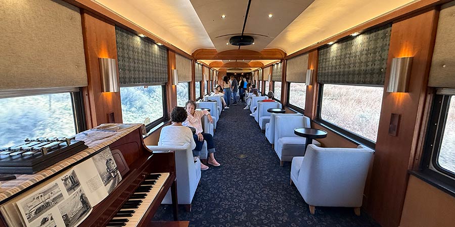 Bar car