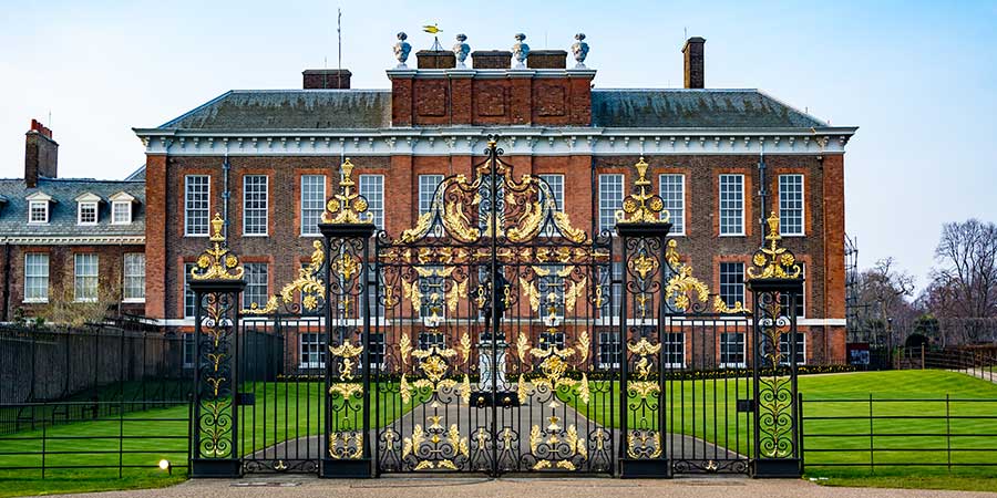 Visiting Kensington Palace and meeting Princess Diana’s former butler